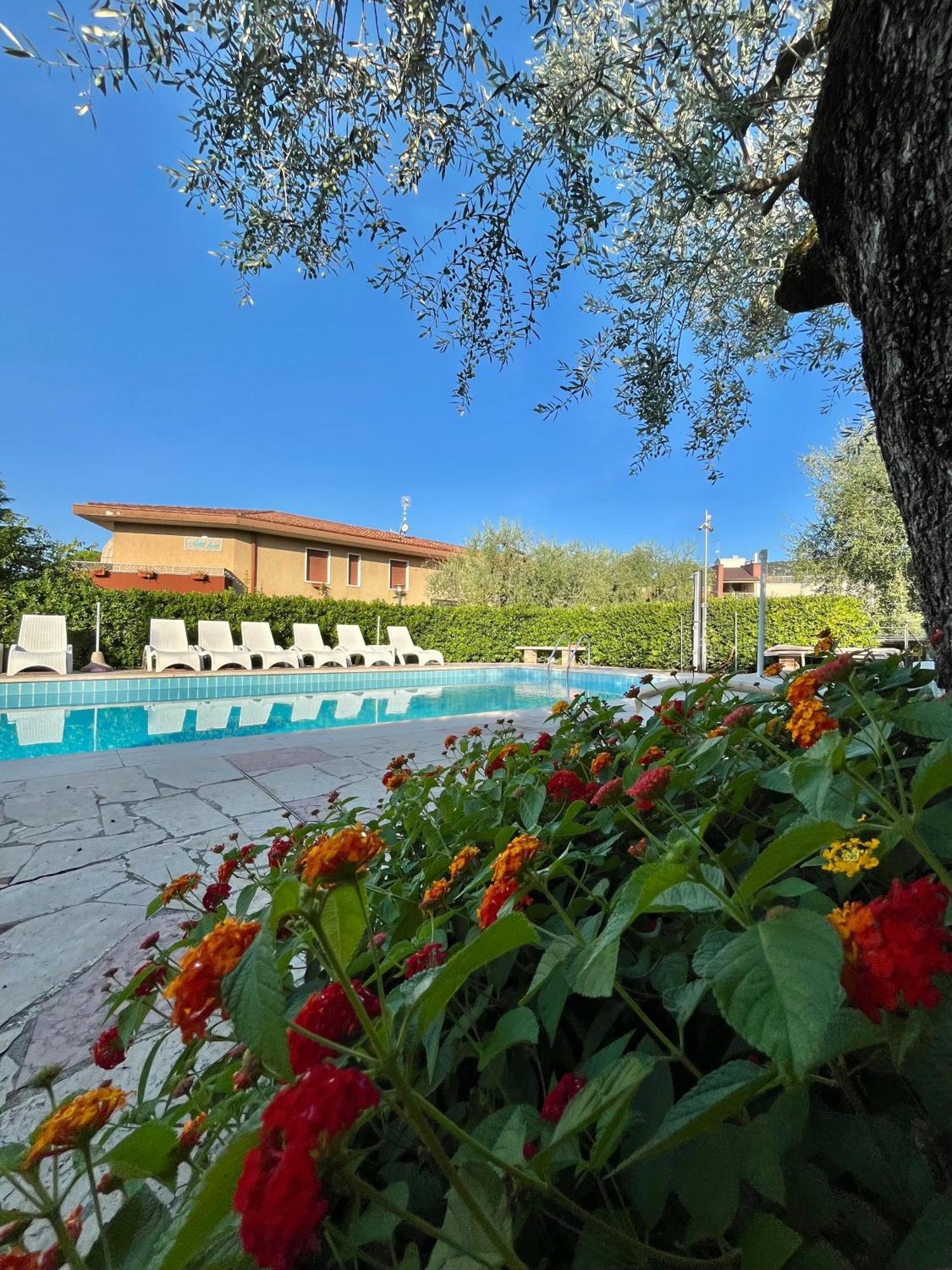 Hotel Lory Garda  Kültér fotó